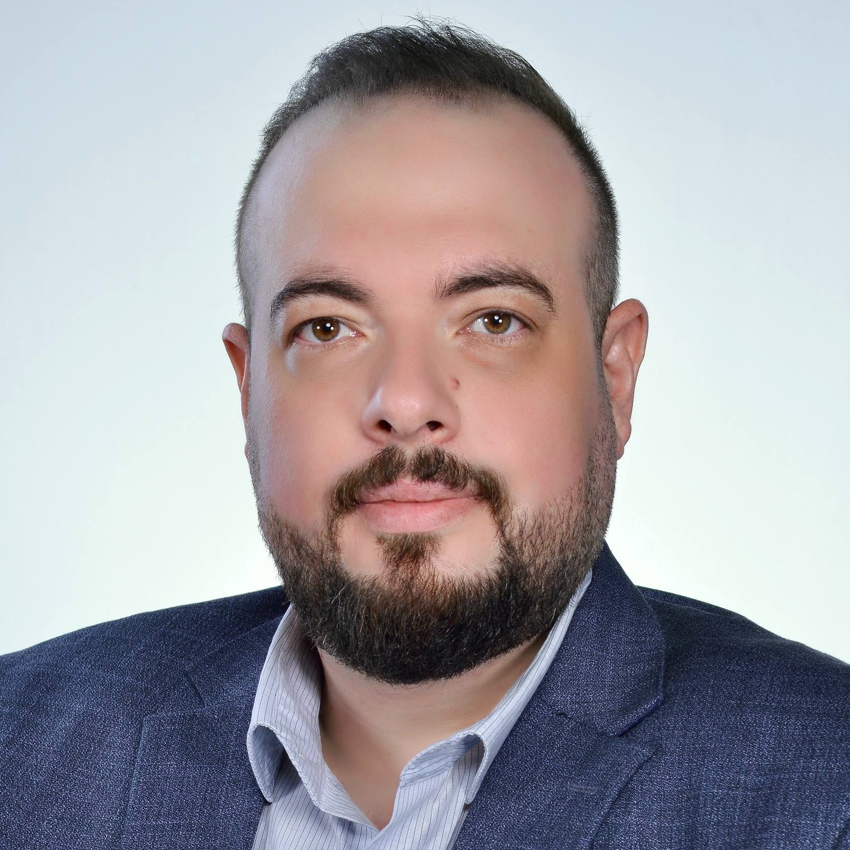 الدكتور علي خالد الذنون